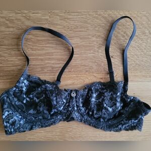 Montelle Intimates Lace Underwire Bra – Size 34B (75B)